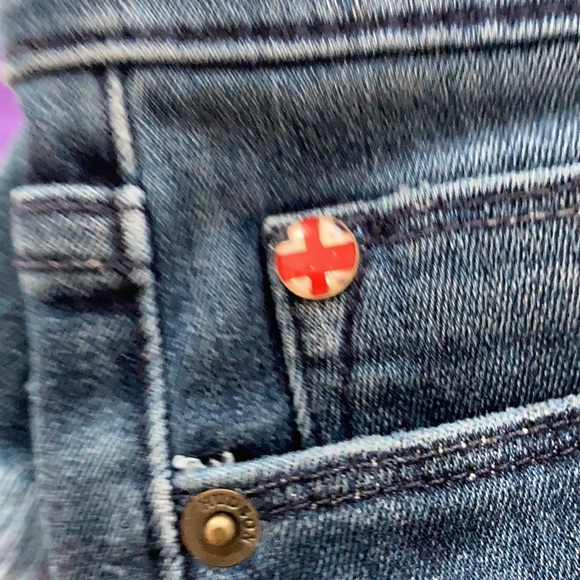 Hudson raw hem short shorts - Picture 9 of 9